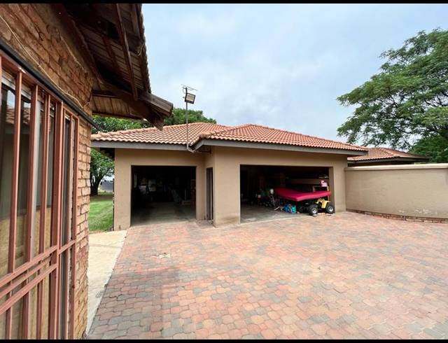 FARM FOR SALE IN RAND COLLERIES